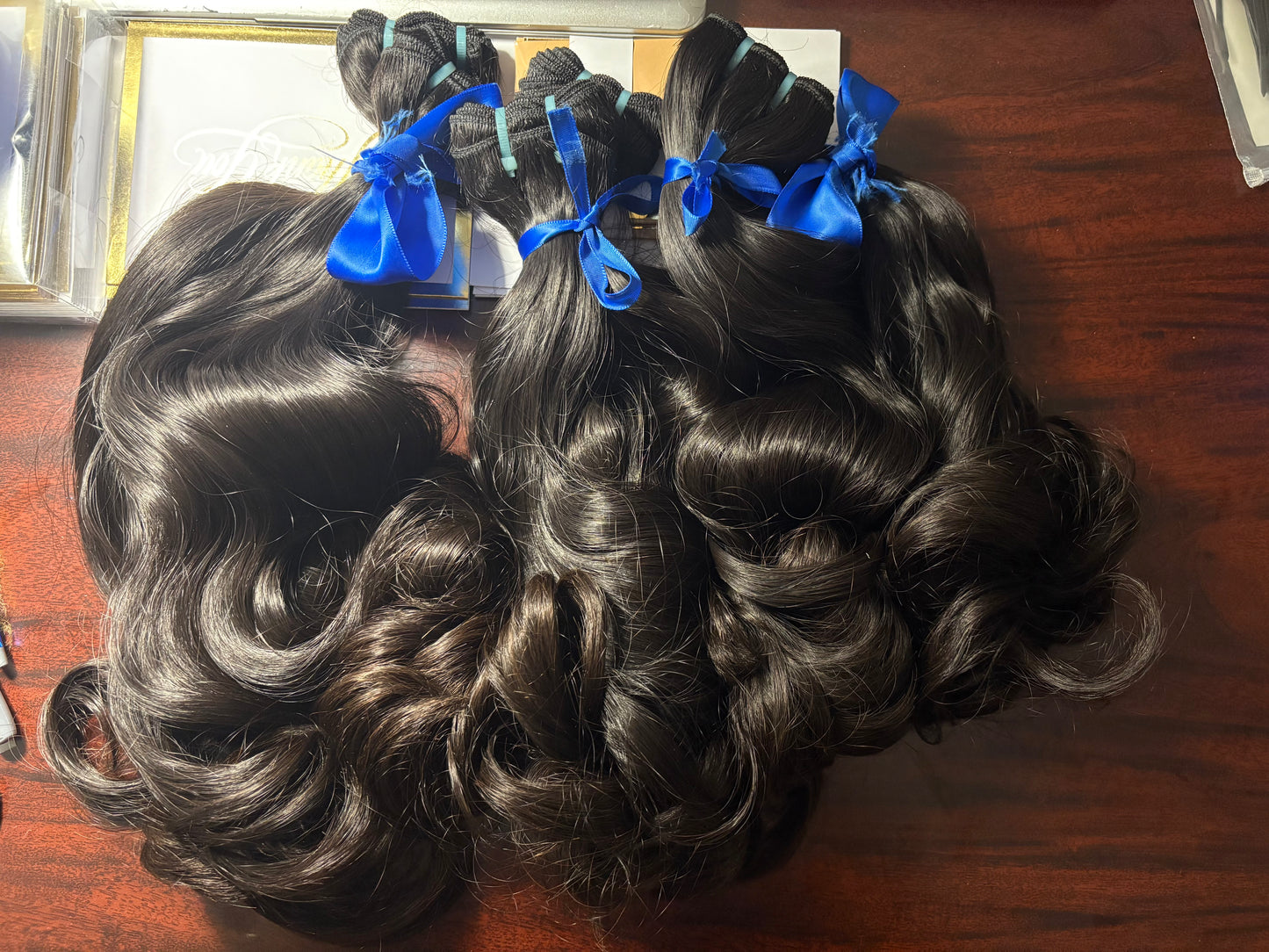 SUPER EXCLUSIVE RAW INDIAN BOUNCY CURLY (PREMIUM COLLECTION)