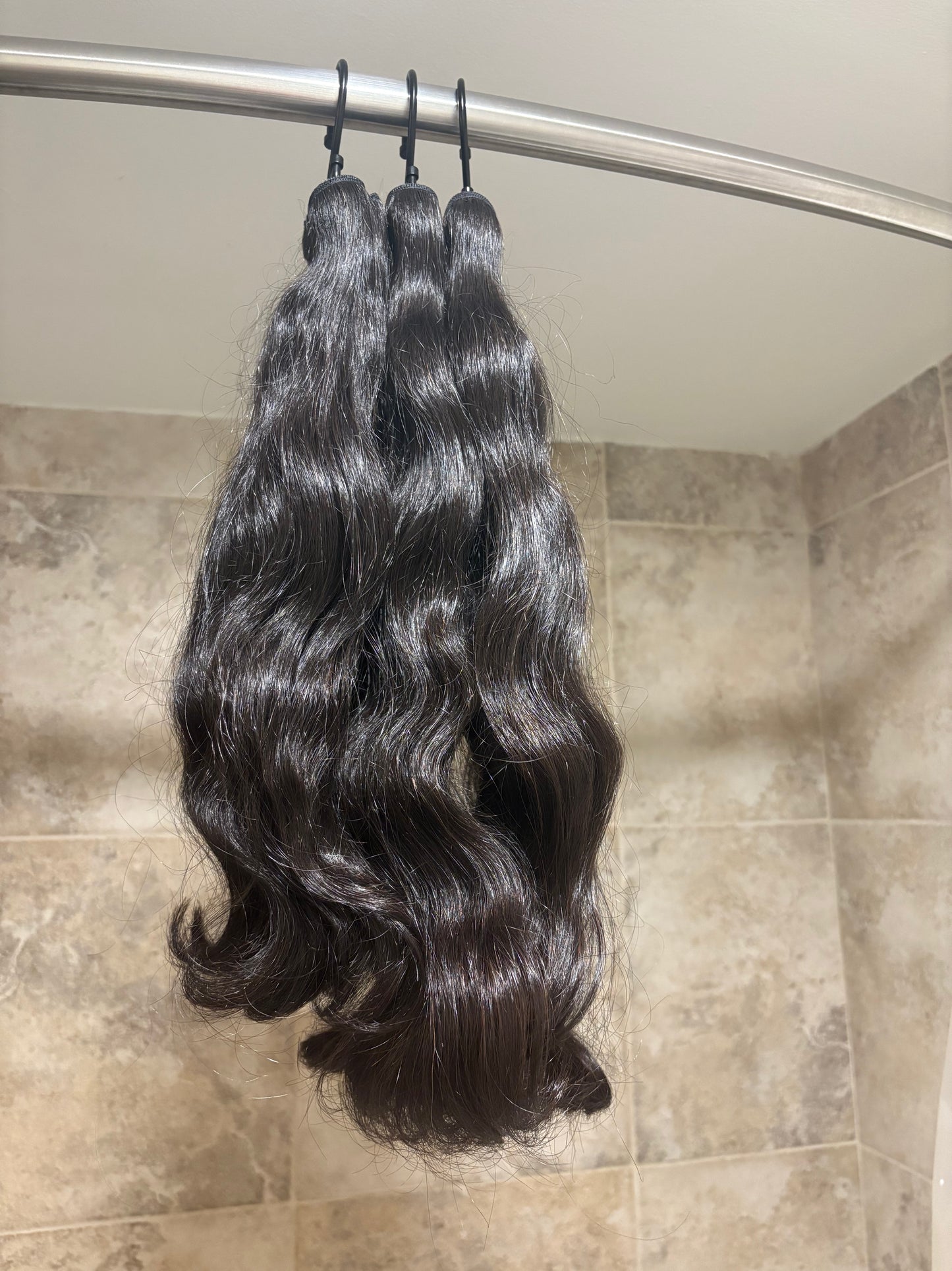 RAW VIETNAMESE NATURAL WAVY(LUXURY COLLECTION)