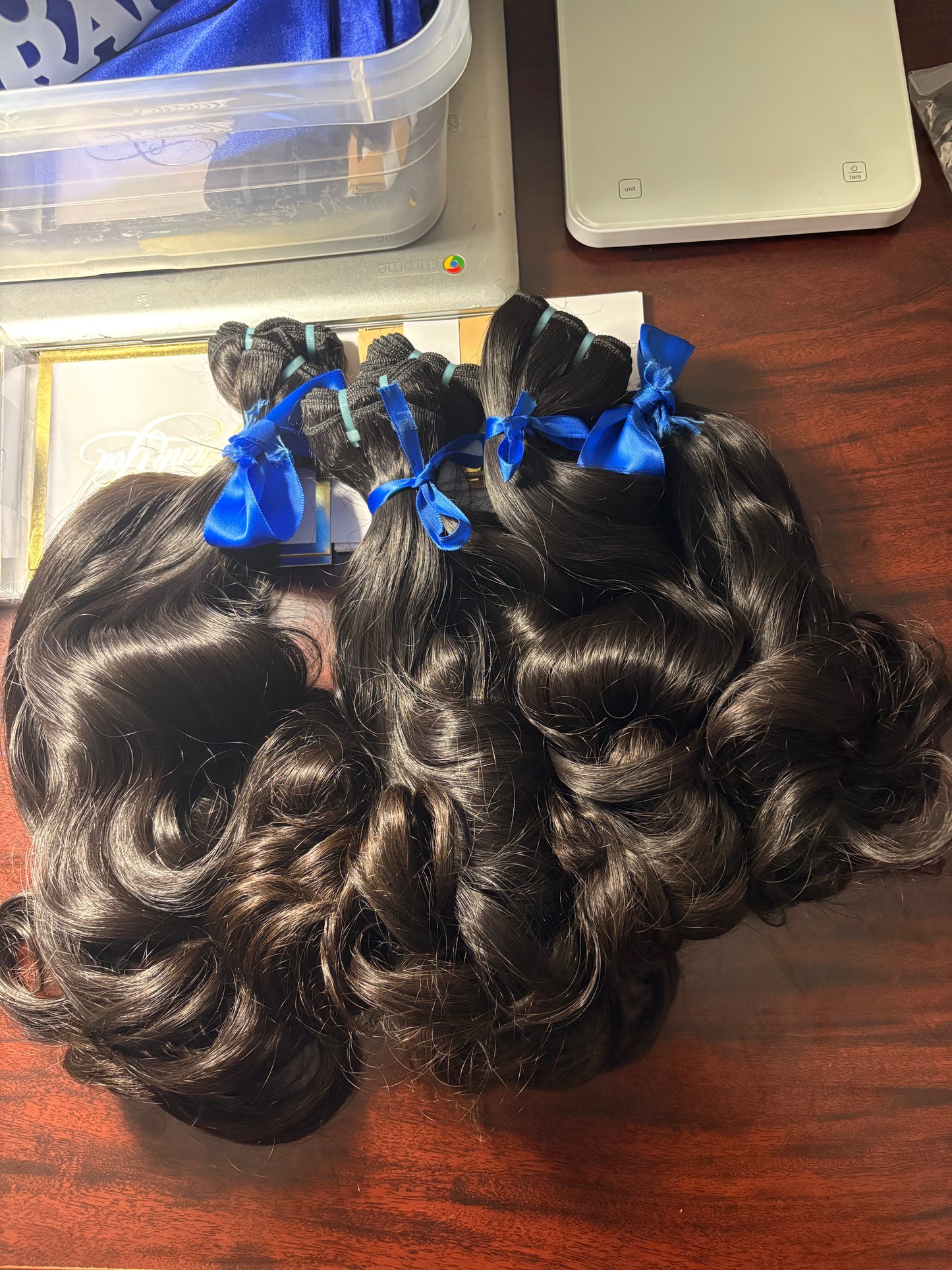 SUPER EXCLUSIVE RAW INDIAN BOUNCY CURLY (PREMIUM COLLECTION)