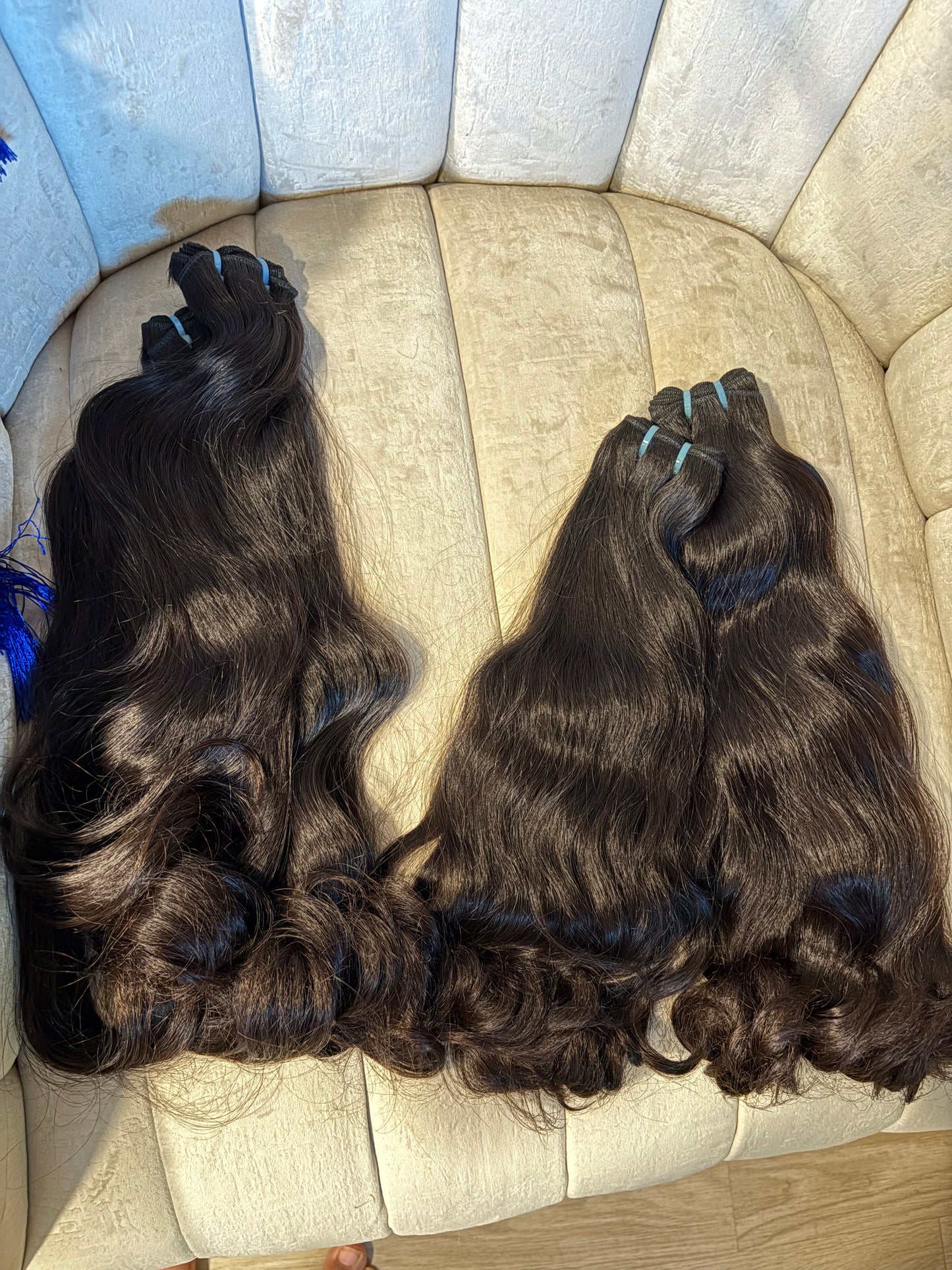 SUPER EXCLUSIVE RAW INDIAN BOUNCY CURLY (PREMIUM COLLECTION)